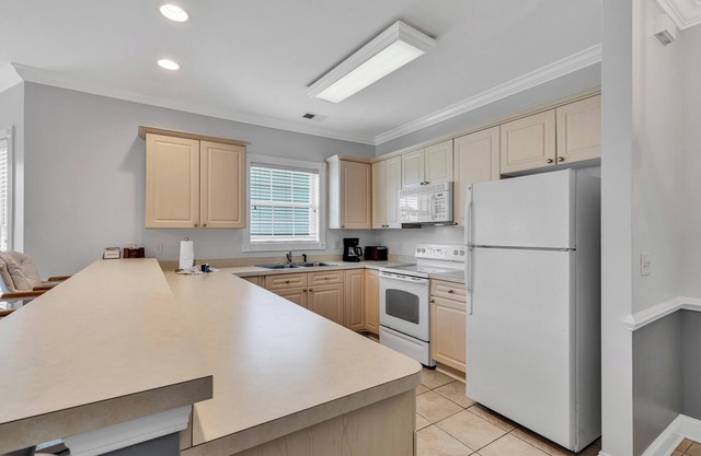 Elegant 3BR Condo at Magnolia Pointe