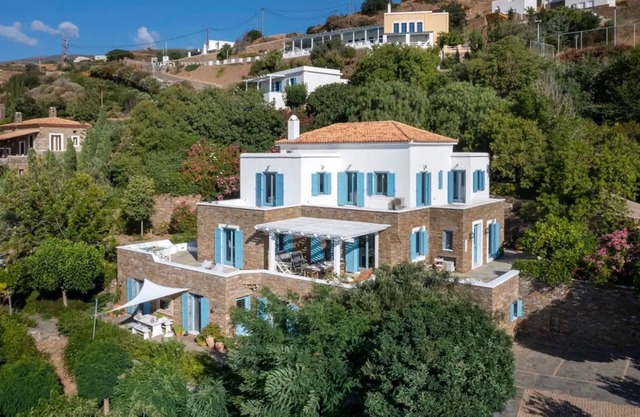 Elegant Andros Retreat | 6-Bedroom Villa | Breathtaking Sea Views | Villa Stenies Megalo