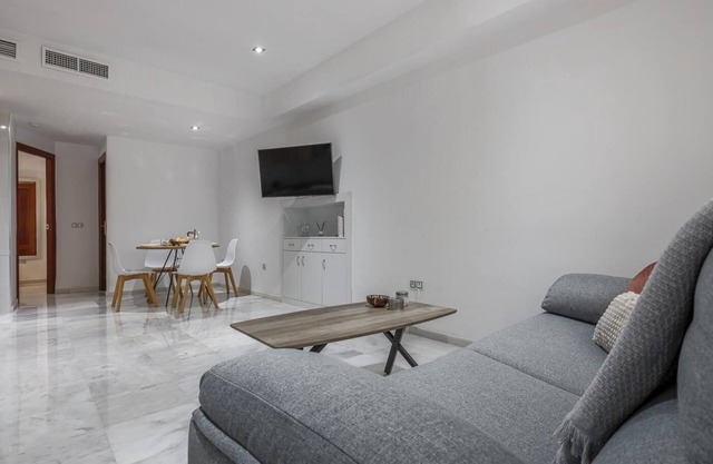 APPARTEMENT ÉLÉGANT AU COEUR DE SÉVILLE - TRIANA