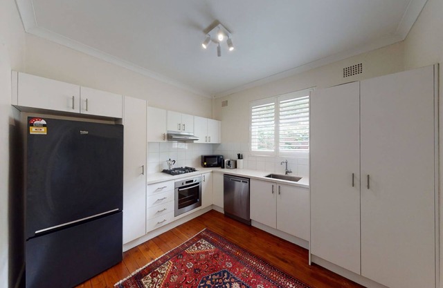 Elegant Art Deco Edgecliff I90