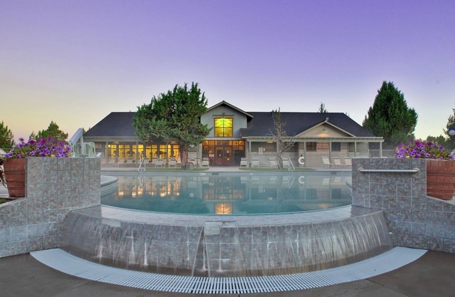 Elegant Canyon Rim Retreat & Spa | 2 Units | Near Eagle Crest Golf Course