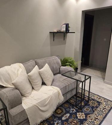 Elegant & Comfortable Stay Near the Airport