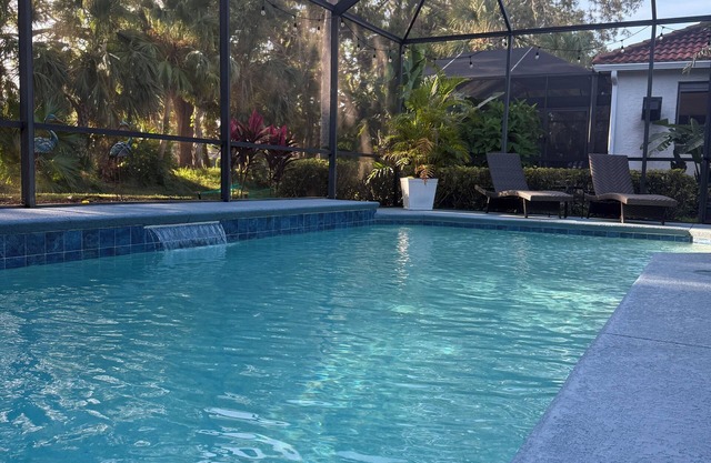 Elegant Escape on Championship Golf Course - Gated Oasis