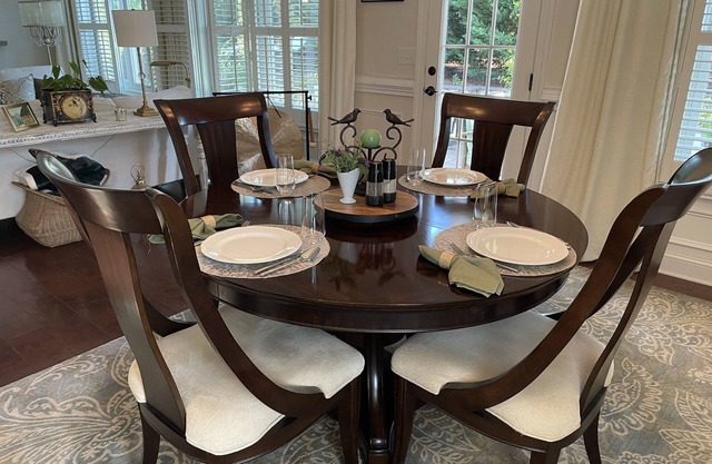 Elegant golf get-away 4 minutes to Pinehurst. Surrounded by Golf Opportunities!