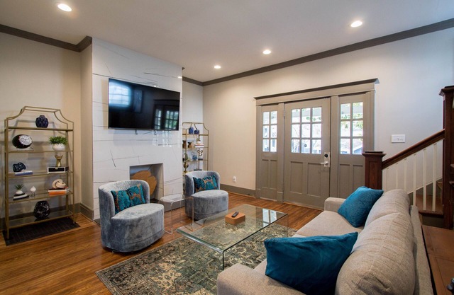 Elegant Historic Home Downtown For Groups