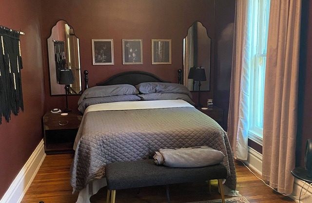 Elegant Historical Home, Central GR, 3BD 1BTH