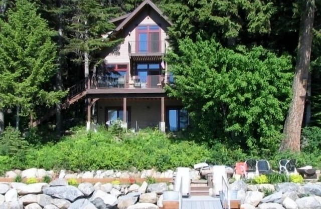 Élégante cabine au bord du lac, quai privé, pétanque, WiFi