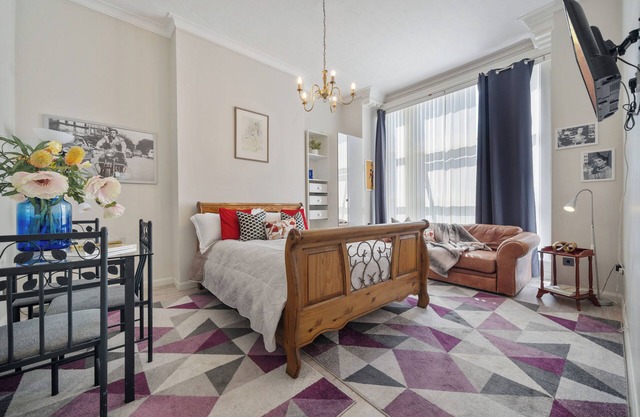 Elegant Modern Studio in the Heart of Ealing