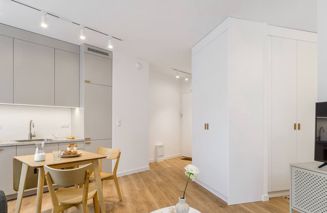 Elegant one bedroom apartment in Mokotów