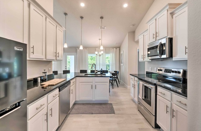 Elegant Port Charlotte Home < 10 Mi to Beach!