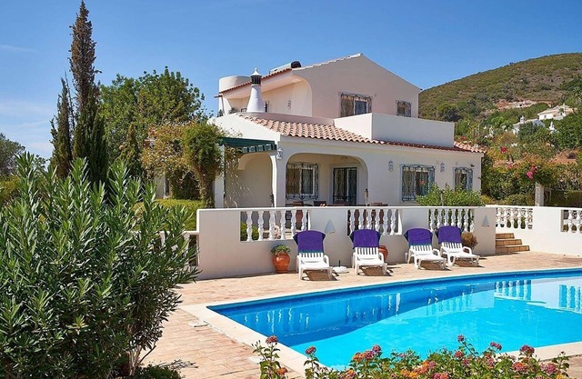 Elegant Family Villa, A/C, Private Pool, Landscaped Garden, Sea Views - 15mins walk to Santa Barbara