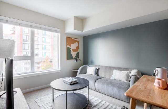 Elegant Redmond 1BR w/ Gym & BBQ, nr Town Center, by Blueground