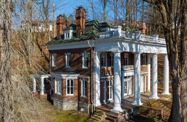 Elegant Vermont Manor w/Historic Charm