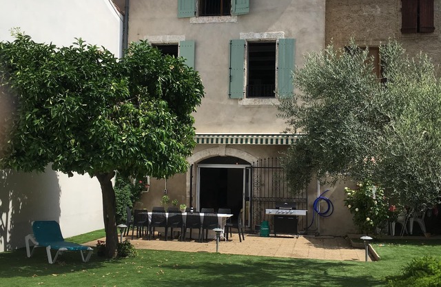 Élégant Vigneron sur le Canal du Midi avec piscine privée