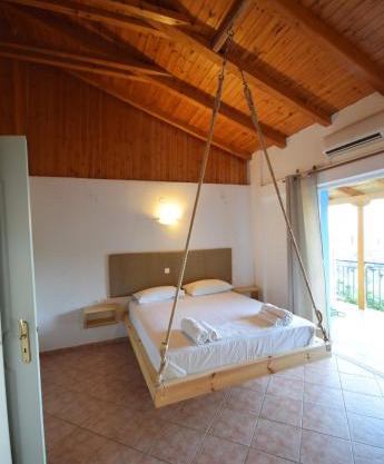 Elena's Family Apartments