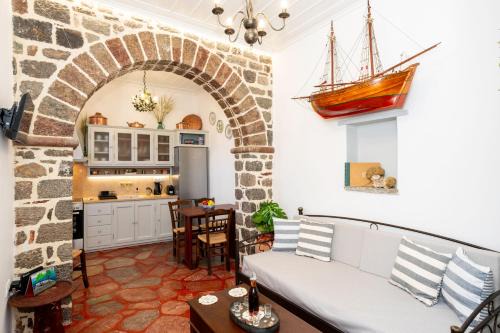 Eleni's House