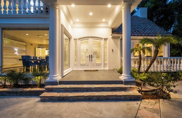Elisa Place- Exquisite Luxury Home with Resort-Style Pool & Oasis