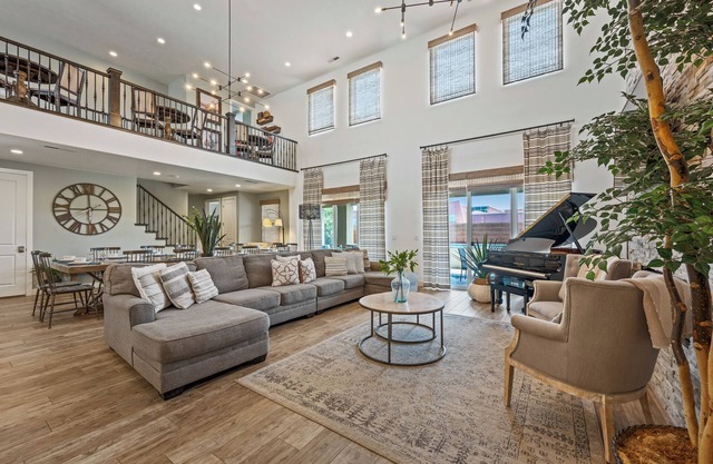 Elite Retreat #87: Private Pool, Waterpark, Lazy River, Home Theater