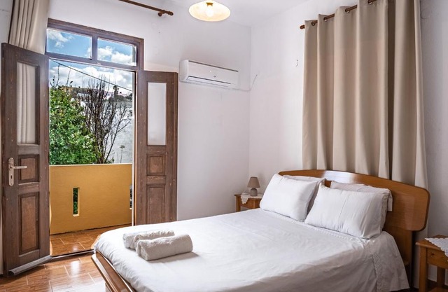 Elithas Central & Budget Stay