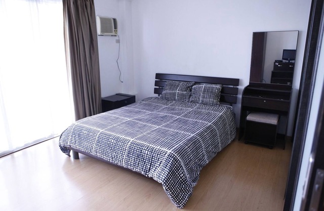 Elizabeth Place Condominium - Immense unité 1BR FF à Makati CBD