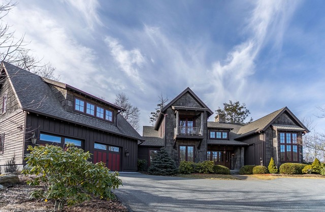 Elk Camp Lodge - Luxe, bain à remous, salle de jeux, cheminée extérieure