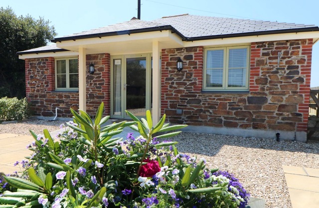 Elm Cottage, TREGONY