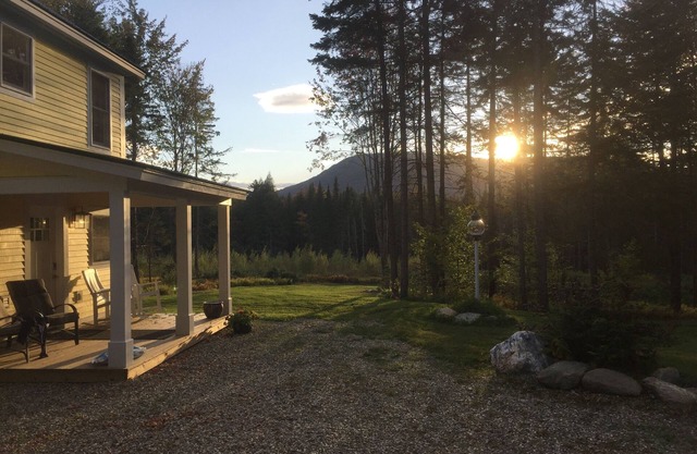 Nouvellement construit, beau, Stowe Area Home avec vue sur la montagne
