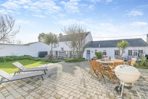 Elmwood Cottage