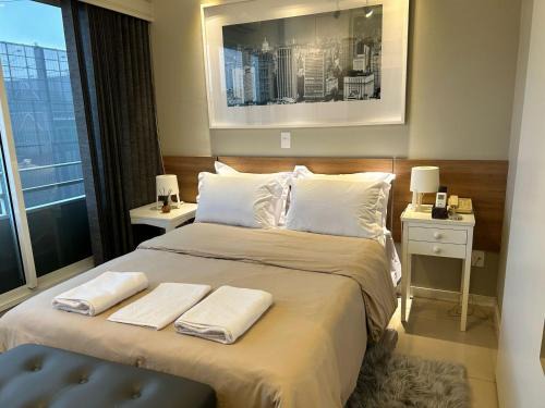 Em frente ao Shopping & Allianz Parque in Hotel