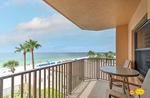 Emerald Isle Unité 304: 2 BR / 2 BA condo N. Redington Beach, pour 4 personnes
