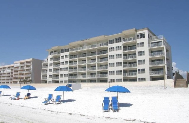 Emerald Towers West by Southern Vacation Rentals