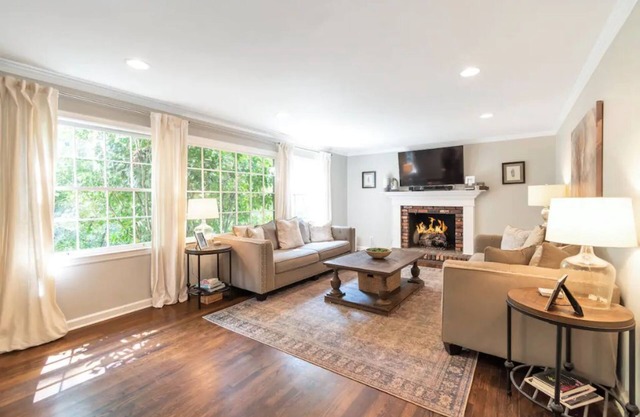 EMORY LUXURY-- Family Friendly, Prime Location!