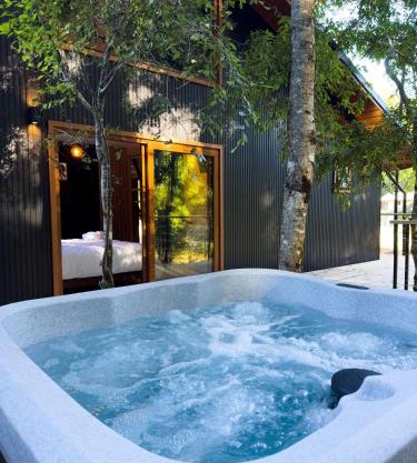 Enarbol Lodge, Hot Tube en terraza