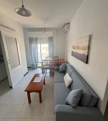Encantador apartamento frente al mar en Matalascañas: ¡Tu escapada perfecta!