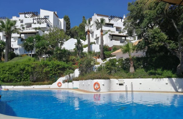 encantador y amplio estudio a 15 min de Marbella