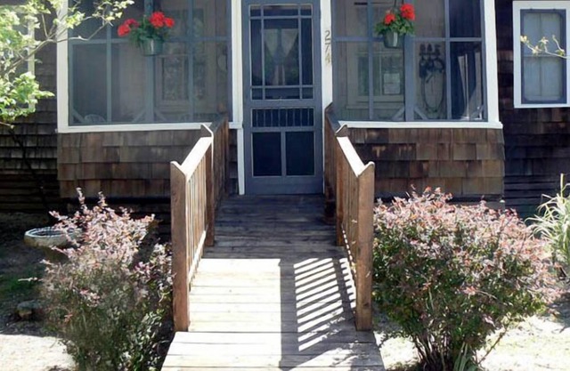 Enchanting 3 BR Home on a Beach Block - Now Booking for 2019 / Ocean Beach, NY