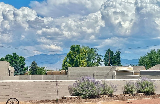 🌶️Enchanting Balloon Fiesta Views! Private 3000SqFt Home on 1-Acre Lot