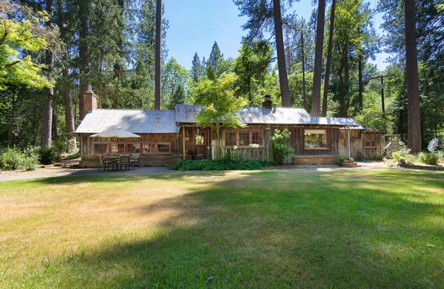 Propriété Creekside Enchanteur avec deux cabines - Louer un ou les deux