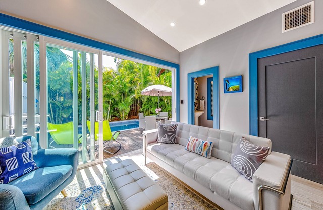 Enchanting Duplex with Private Pool, Central AC, WiFi, and Private Washer/Dryer