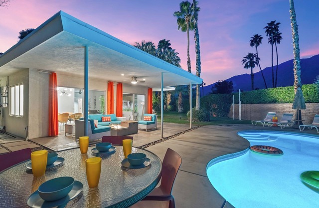 Palm Springs Enchanting Oasis