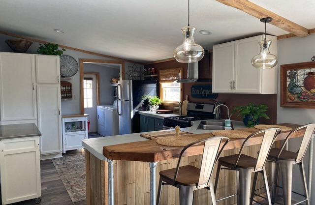 Beautiful Private Property minutes from fine dining,award winning breweries.
