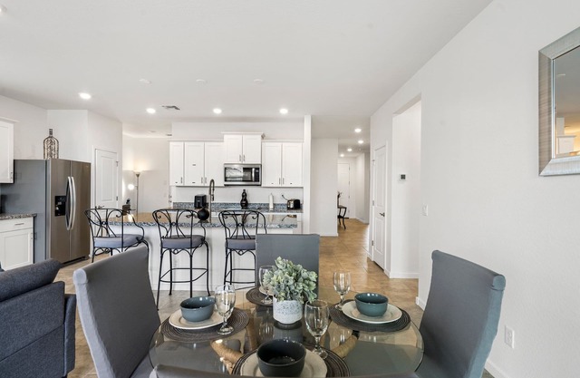 50% off for the Holidays come stay in a Beautiful Spacious Newer Home In Buckeye