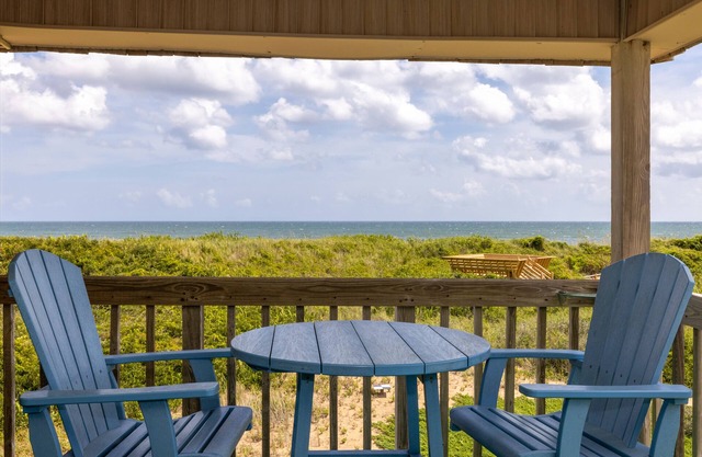 Venez et restez avec nous en automne- rabais! Condo «juste à côté de la plage»