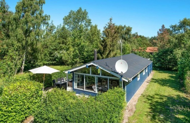 "Engla" - 400m from the sea by Interhome