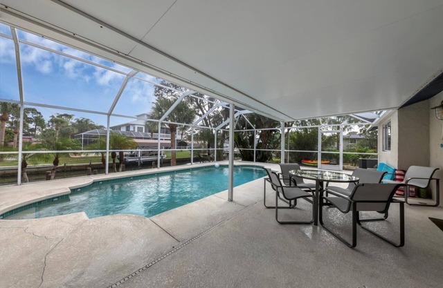 Englewood 2 Bedroom Canalfront Pool Cottage