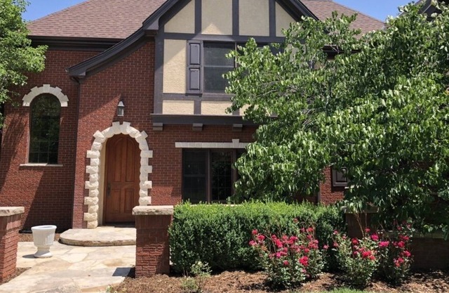 English Country Manor on 50 Acre Farm minutes from Boulder, Niwot and Longmont