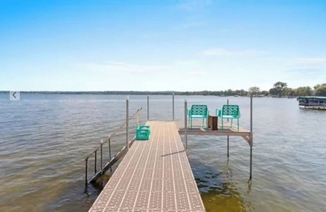 Enjoy 110' of Waterfront w/ Water Toys at Sandy Bottom Bay Beach House For 8!!