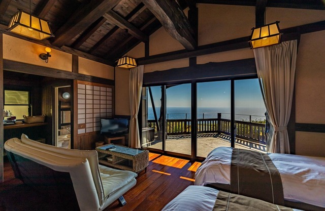 Enjoy a luxurious time while looking out at the se / Kamo District Shizuoka