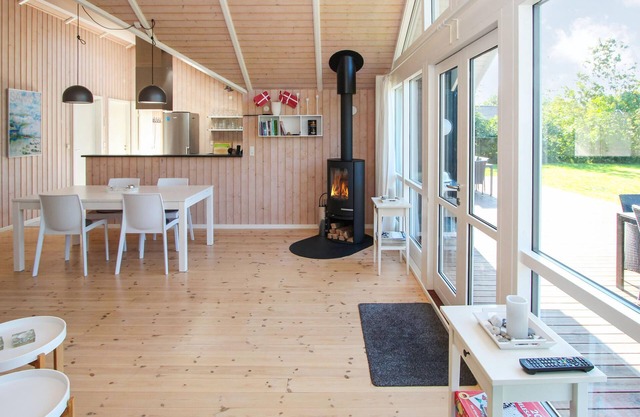 Enjoy a relaxing vacation in this dog-friendly vacation home not far from the beach.