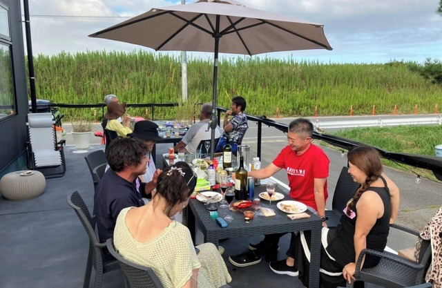 Enjoy BBQ on the terrace in front of the nature pa / Sambugun Chiba